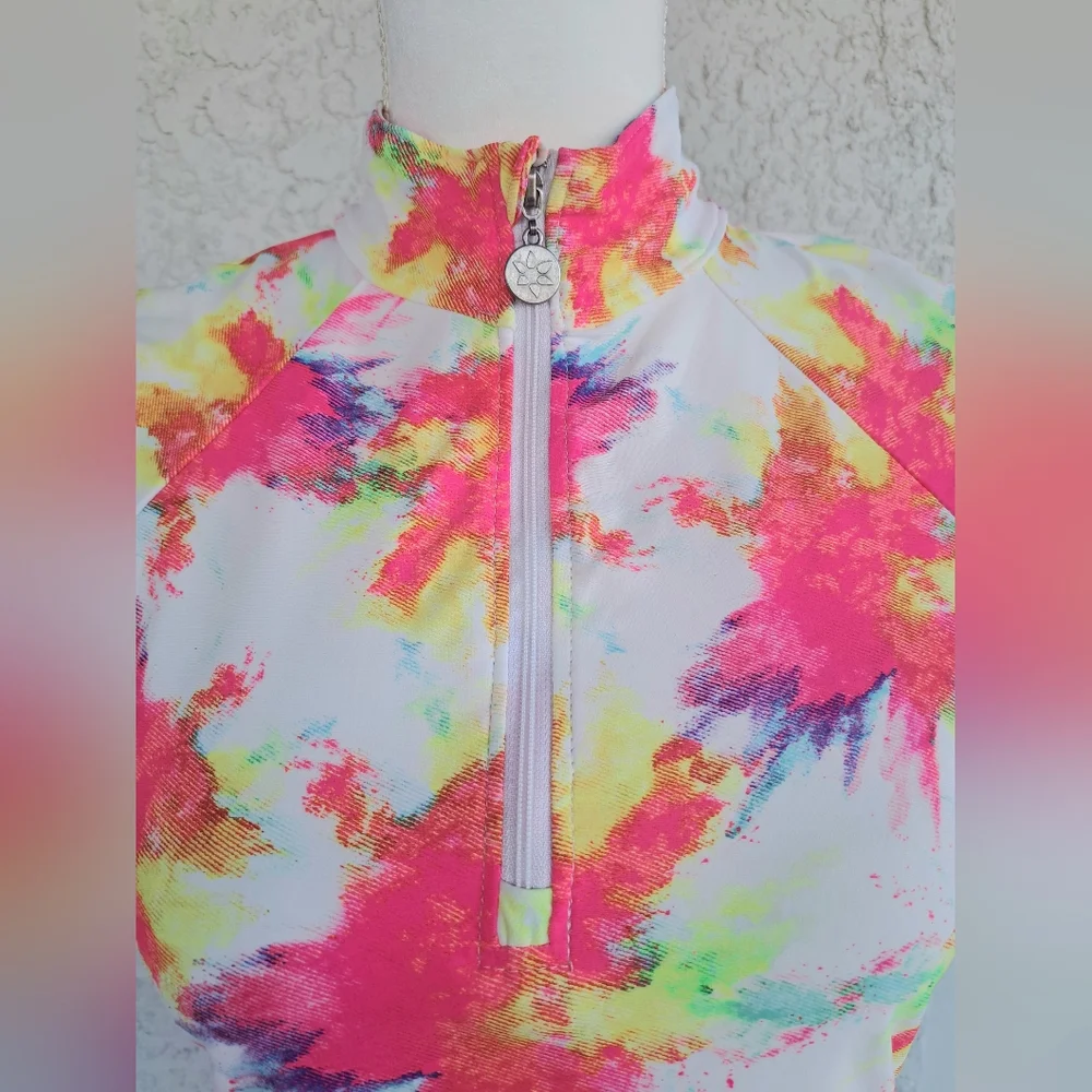 Tzu Tzu Women's Colorful Short Sleeve Zip-Up Top - Picture 4 of 6